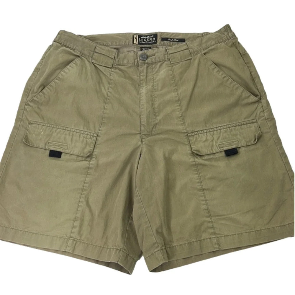 Eddie Bauer Men's Green  Legend Pack Short